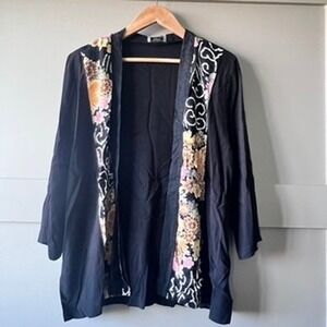 Naturally Yours Honolulu‎ Kimono Women Size Med/Large Black Floral Asian Hawaii